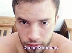 Danniel_Simmons