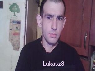 Lukasz8