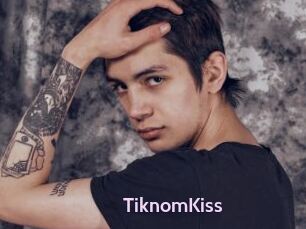 TiknomKiss