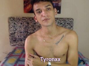 Tyronxx