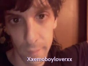Xxemoboyloverxx